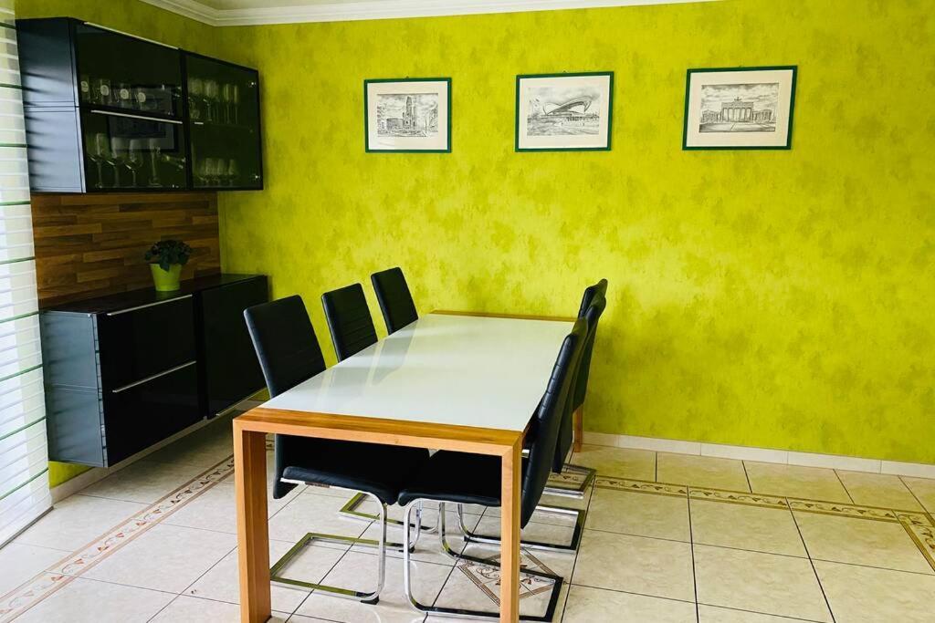 Grosses 4 Zimmer Apartment Naehe Messe Hanower Zewnętrze zdjęcie